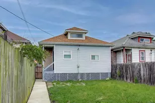 10229 S Calumet Ave, Chicago, IL 60628 - Photo 40