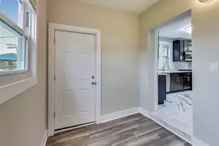 10229 S Calumet Ave, Chicago, IL 60628 - Photo 16