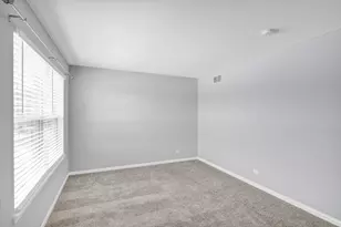 629 Waterford Ln, South Elgin, IL 60177 - Photo 32