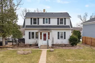 705 Spring Beach Way, Cary, IL 60013 - Photo 1