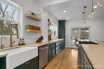 705 Spring Beach Way, Cary, IL 60013 - Photo 2