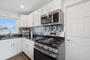 314 Seminole St, Park Forest, IL 60466 - Photo 8