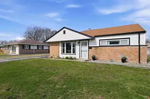 314 Seminole St, Park Forest, IL 60466 - Photo 1