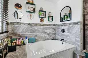 215 E Brookwood Ln E, Bolingbrook, IL 60440 - Photo 16