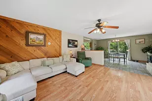 34 N Adams St, Oswego, IL 60543 - Photo 8