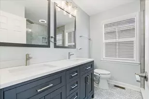 3834 N Milwaukee Ct, Chicago, IL 60641 - Photo 16