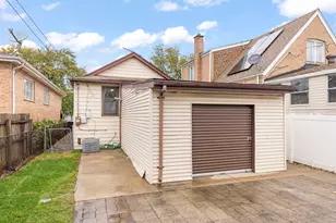 5817 W 64th St, Chicago, IL 60638 - Photo 24