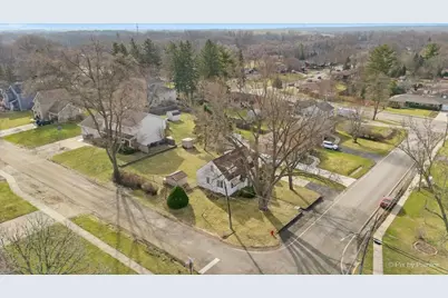 3 S South Elgin Boulevard, South Elgin, IL 60177 - Photo 2