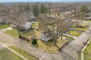 3 S South Elgin Blvd, South Elgin, IL 60177 - Photo 2