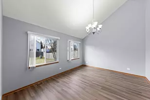 905 Thorn Creek Dr, Joliet, IL 60436 - Photo 6