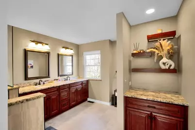 130 Whitehall Court, Grayslake, IL 60030 - Photo 18