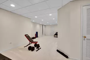 130 Whitehall Ct, Grayslake, IL 60030 - Photo 28