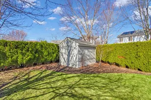 130 Whitehall Ct, Grayslake, IL 60030 - Photo 34