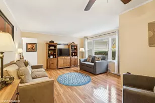 304 Moore Ave, Saint Charles, IL 60174 - Photo 4