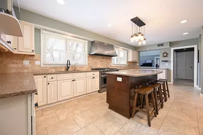 5N300 Powis Road, Wayne, IL 60184 - Photo 6