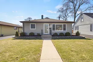 7331 W 114th Pl, Worth, IL 60482 - Photo 2
