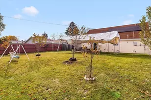 6881 Hickory St, Hanover Park, IL 60133 - Photo 20