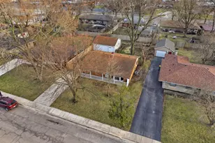 2212 W Capri Ave, Joliet, IL 60436 - Photo 26