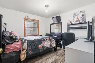 2212 W Capri Ave, Joliet, IL 60436 - Photo 10