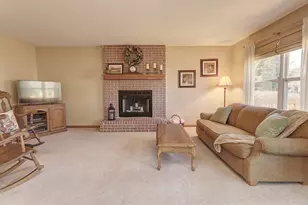 2117 Wesmere Lakes Dr, Plainfield, IL 60586 - Photo 8