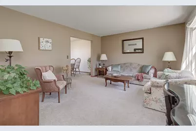 2117 Wesmere Lakes Drive, Plainfield, IL 60586 - Photo 2