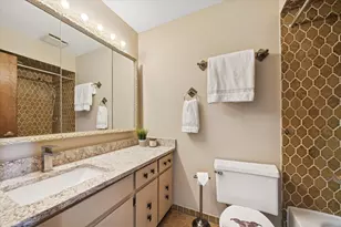 7990 Garfield Ave, Burr Ridge, IL 60527 - Photo 10