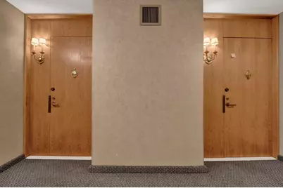 40 E Delaware Place #1702, Chicago, IL 60611 - Photo 2