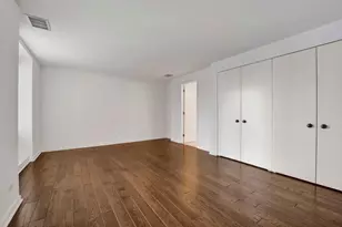 40 E Delaware Pl, Chicago, IL 60611 - Photo 22