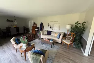 4 Yorkshire Dr, Lincolnshire, IL 60069 - Photo 6