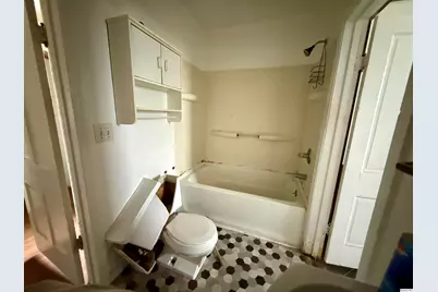 733 Buchanan, Carthage, IL 62321 - Photo 8