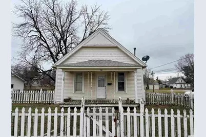 733 Buchanan, Carthage, IL 62321 - Photo 1