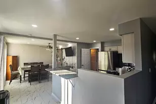 1353 Spring Valley Dr, Carol Stream, IL 60188 - Photo 4