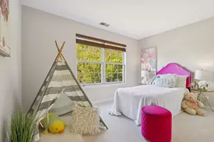 2060 Lyndhurst Ln, Aurora, IL 60503 - Photo 20