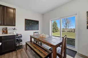 8515 Rosehall Dr, Joliet, IL 60431 - Photo 6