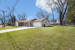 6900 W 112th St, Worth, IL 60482 - Photo 14