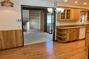 302 W Meadow St, Polo, IL 61064 - Photo 6