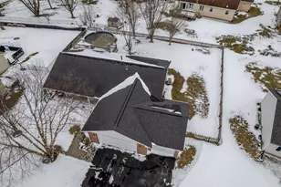 136 Harvest Glenn Dr, Davis Junction, IL 61020 - Photo 2