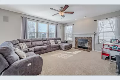 313 Monument Road, Elgin, IL 60124 - Photo 22