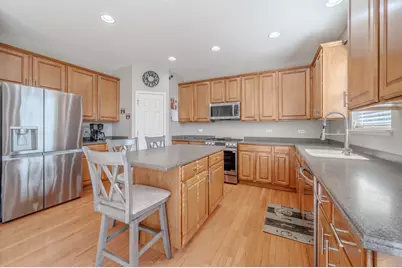 313 Monument Road, Elgin, IL 60124 - Photo 14