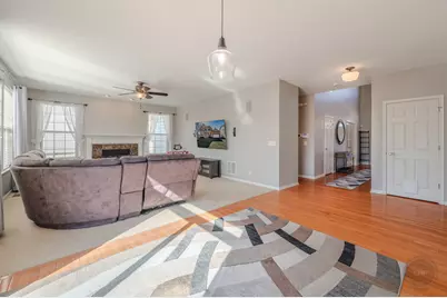 313 Monument Road, Elgin, IL 60124 - Photo 20