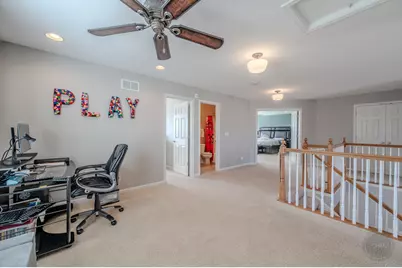 313 Monument Road, Elgin, IL 60124 - Photo 38