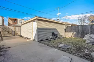 1640 N Linder Ave, Chicago, IL 60639 - Photo 24