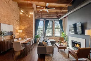 1733 W Irving Park Rd, Chicago, IL 60613 - Photo 4