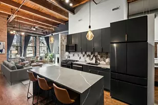 1733 W Irving Park Rd, Chicago, IL 60613 - Photo 8