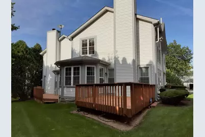 950 Sweetflower Drive, Hoffman Estates, IL 60169 - Photo 2