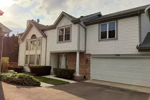 950 Sweetflower Dr, Hoffman Estates, IL 60169 - Photo 1