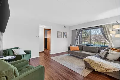 14015 Laramie Avenue #316, Crestwood, IL 60418 - Photo 4