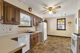 2210 30th St, Rock Island, IL 61201 - Photo 14