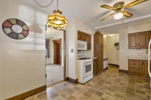 2210 30th St, Rock Island, IL 61201 - Photo 16