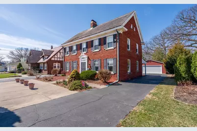 2210 30th Street, Rock Island, IL 61201 - Photo 2